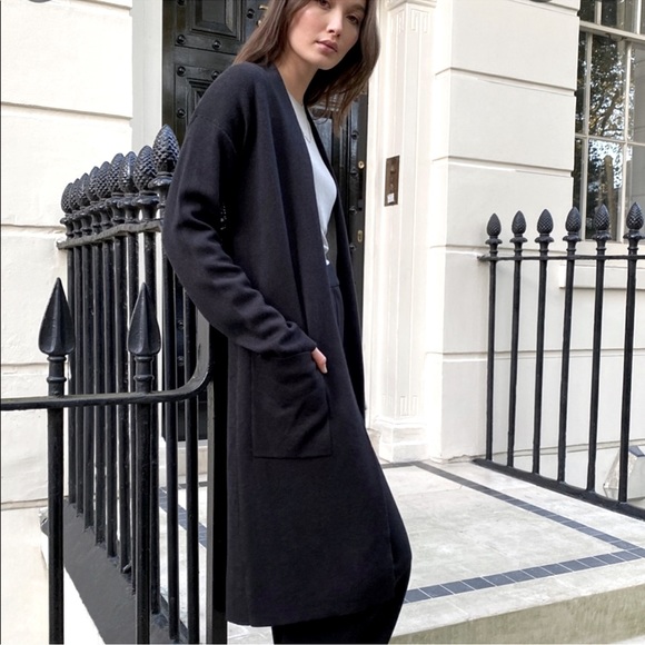 NWT Aritzia Babaton Lance Cardigan in Black